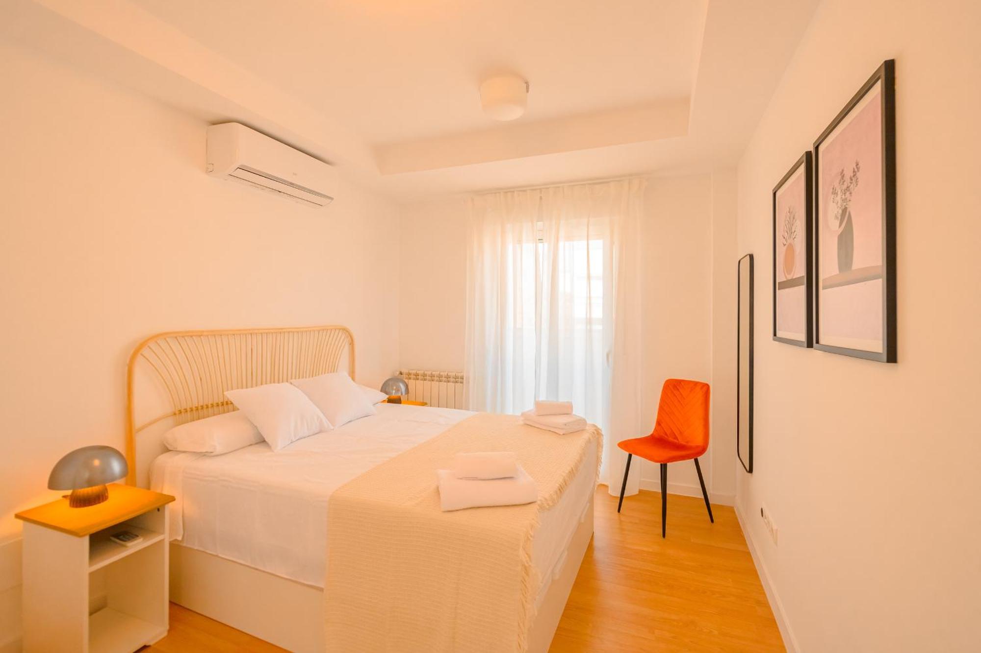 Apartamento For Amplia Y Comoda Casa Temporal De Cuatro En Chamberi Mau5